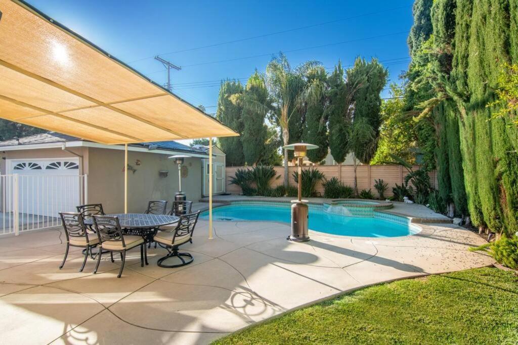 Large Home With Pool + Jacuzzi Los Angeles Zewnętrze zdjęcie